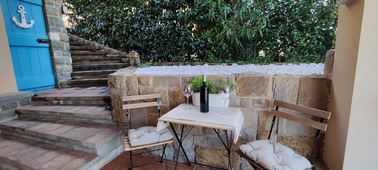 Olea Mar Apartma Pobegi Esterno foto